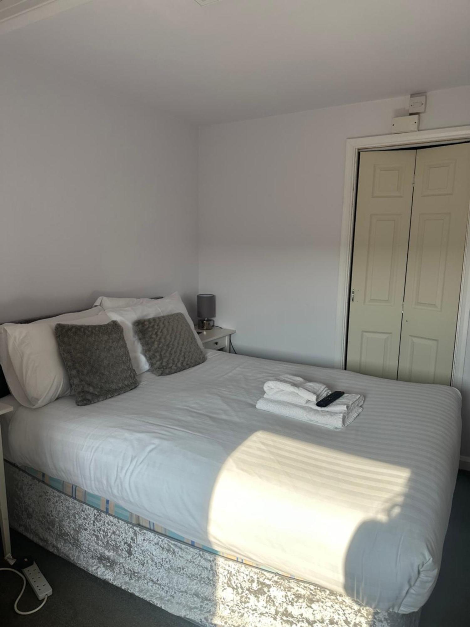 Coach House Hotel Melbourn Екстериор снимка